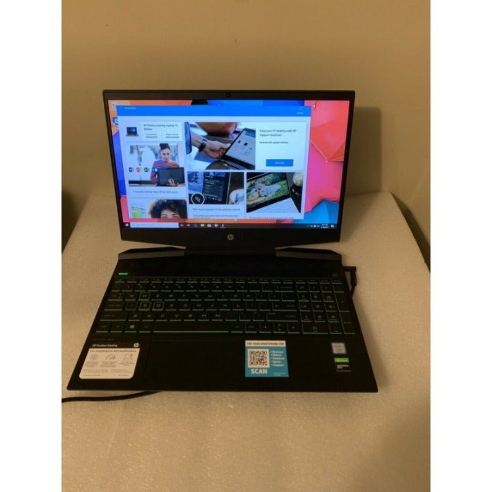 HP Pavilion 15-dk0056wm 15.6” 256GB, Intel Core i5 9th Gen, 2.40GHz, 8GB Display